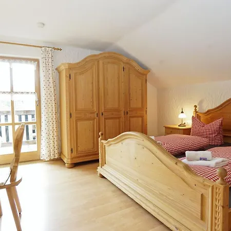 Feriengut Zum Fuerst'n Country house