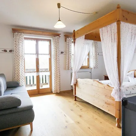 Feriengut Zum Fuerst'n Country house